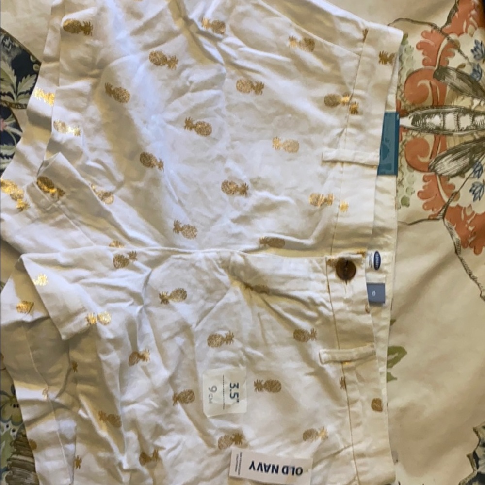 Old navy linen blend shorts